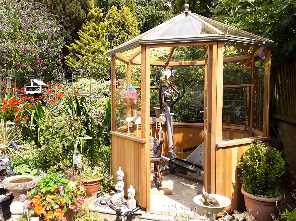 Front of Alton Octagonal Greenhouse 7' x 7'