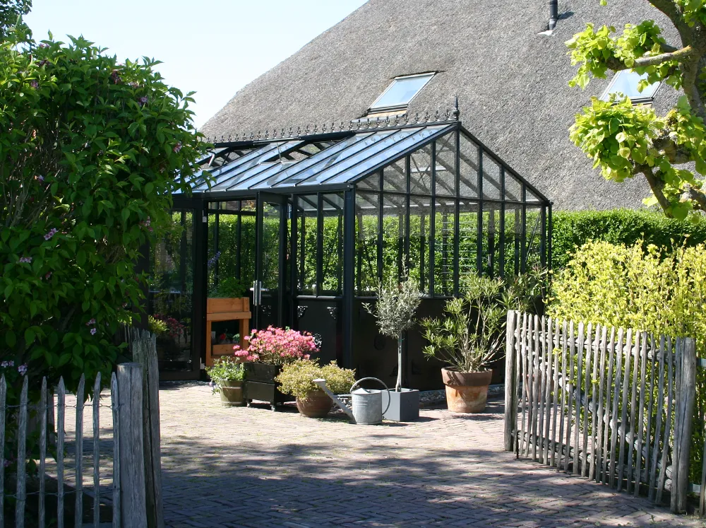 Side view of the Janssens Retro Victorian Greenhouse