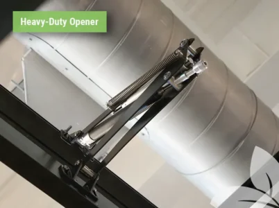 Roof vent with a heavy-duty auto opener in a Janssens greenhouse