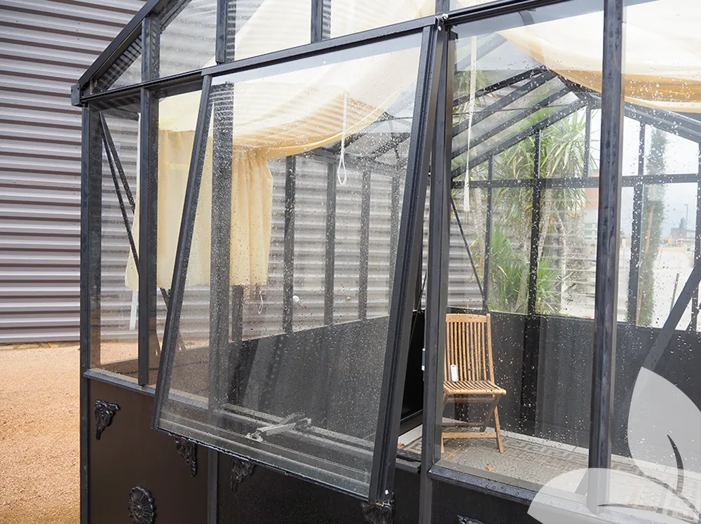 Exterior view of the top-hung Janssens Push-Out Side Window