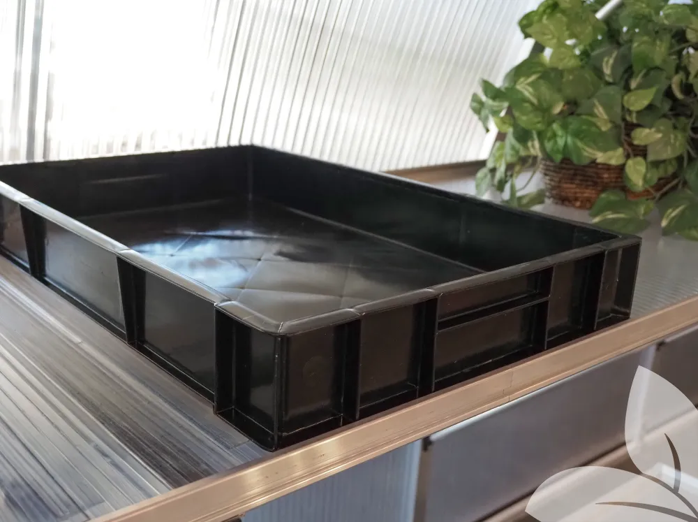 Heavy-Duty Seed Tray on a Riga XL shelving
