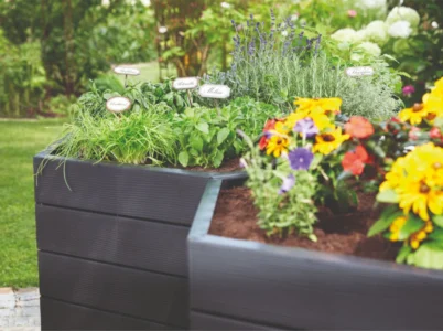 Close up of the Graf Hexagonal Raised Bed to show wood grain